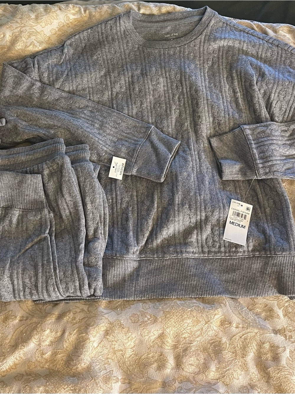 Women's Gray Ribbed Crewneck Sweatshirt - Medium